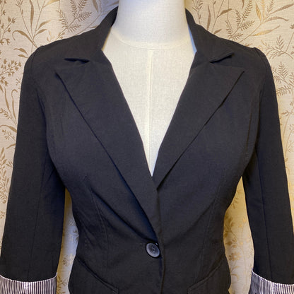 Iz Byer Black Fitted Blazer XS Dark Academia Office Siren Minimalist Corporate