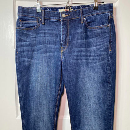 Levi's Perfect Waist 525 Straight Leg Blue Jeans Womens 14M Closet Staple