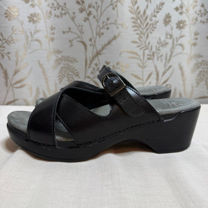 Dansko Sela Wedge Sandals Women 8.5 Black Leather Comfort Ergonomic Minimalist