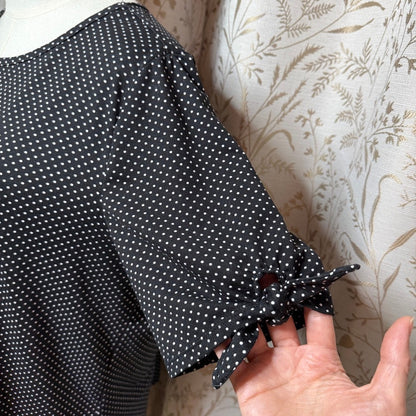 Croft & Barrow Polka Dot Short Sleeve Top Womens L Stretch Retro Classic Preppy