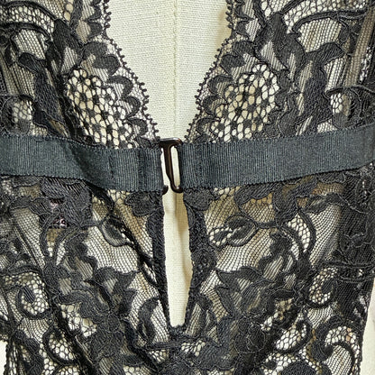 Victorias Secret Black Lace Plunge Teddy Womens L Sexy Sirencore Dark Coquette