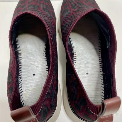 Rockport Slip-On Sneakers Womens 8.5 Athleisure Leopard Outdoor Relaxed Sporty