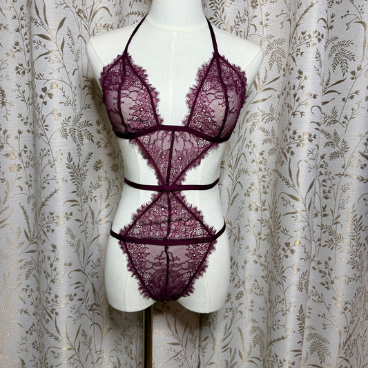 Victoria's Secret Very Sexy Strappy Eyelash Lace Teddy L Plum Sirencore Baddie