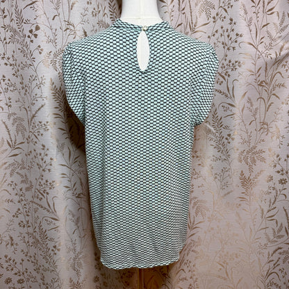ELLE Green Twist Keyhole Top L Micro Pattern OfficeSiren Retro Romantic Academia