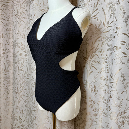 Victorias Secret One Piece Monokini Swimsuit Women XL Cutouts Resortwear Baddie