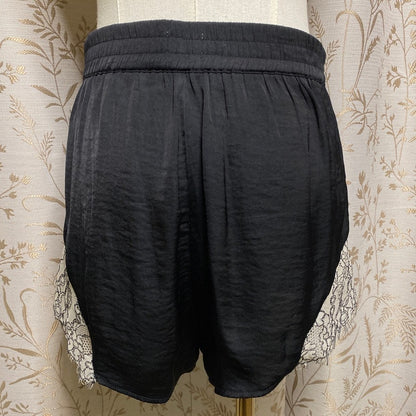 Me To We Black Silk-Feel Lace Trim Shorts Small Coquette Dollette Balletcore