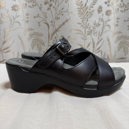 Dansko Sela Wedge Sandals Women 8.5 Black Leather Comfort Ergonomic Minimalist