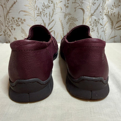 Earth Origins Naya Slip-On Loafer Womens 11  Burgundy Comfort Academia Ergonomic